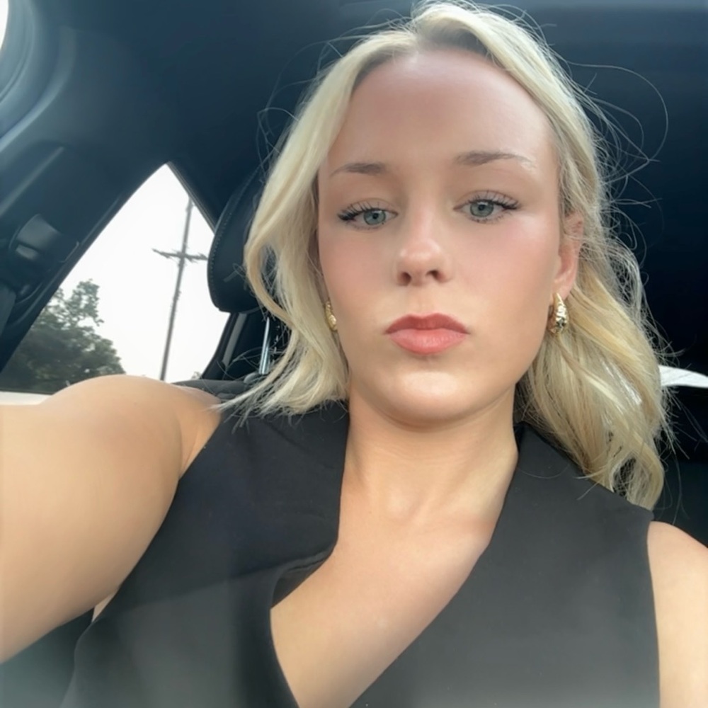 Meet your Posher, Savannah